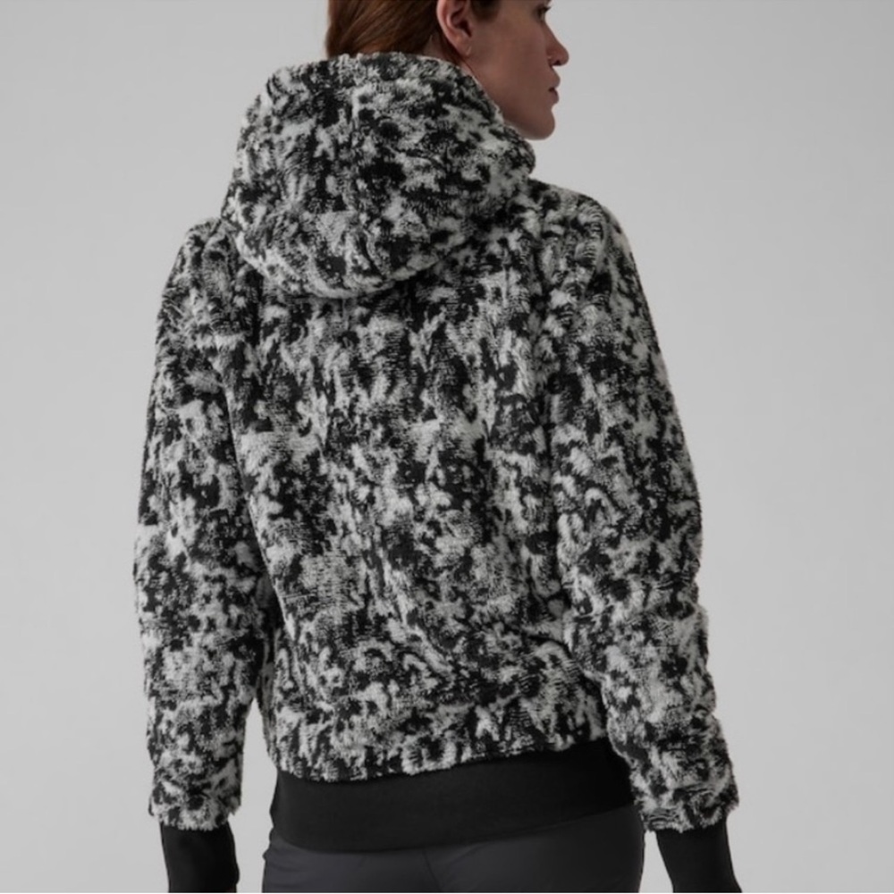 Athleta Tugga Sherpa Jacquard Pullover Hoodie Black and White Size Small - Picture 4 of 17